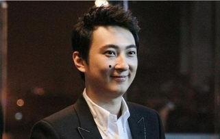 娱乐圈吃瓜背景图女男主,瓜田里的爱情纠葛 第3张 娱乐圈吃瓜背景图女男主,瓜田里的爱情纠葛 第3张