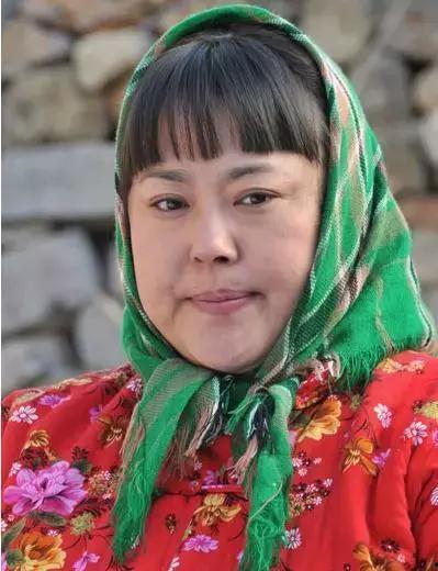 李菁菁最新爆料摔碗事件,揭秘娱乐圈幕后真相 第3张 李菁菁最新爆料摔碗事件,揭秘娱乐圈幕后真相 第3张