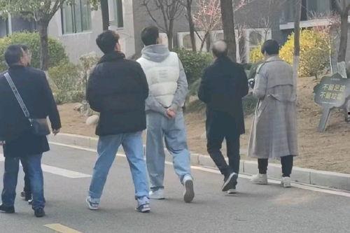 宁乡网红吃瓜事件,揭秘网络舆论背后的真相与争议 第1张 宁乡网红吃瓜事件,揭秘网络舆论背后的真相与争议 第1张